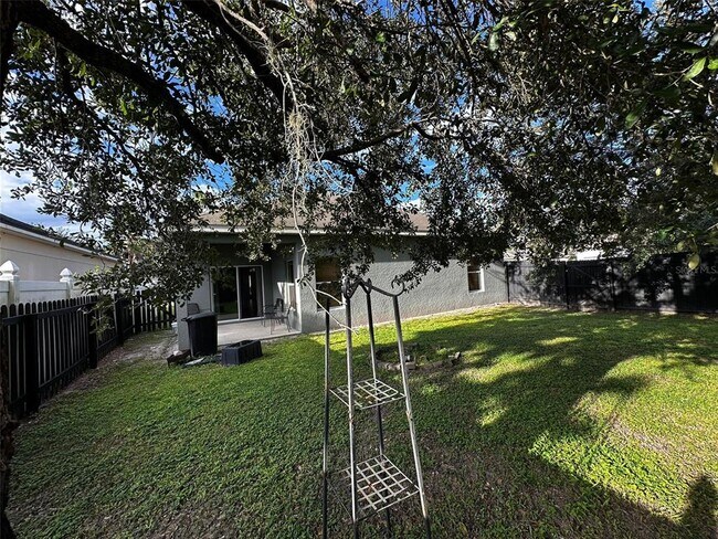 Building Photo - 15115 Stonebriar Way