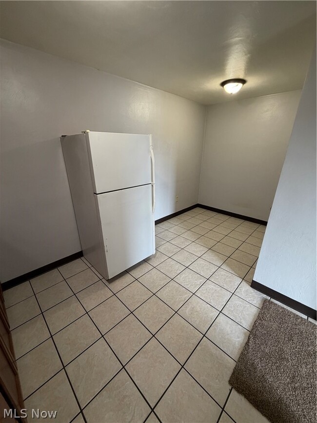 Building Photo - 249 Folsom St NW