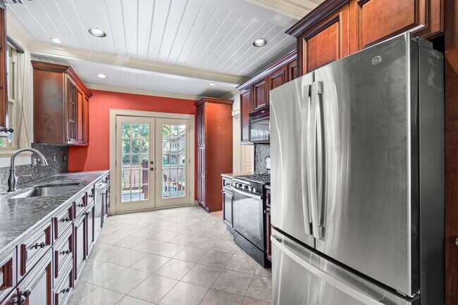 Building Photo - 7409 Jarboe St