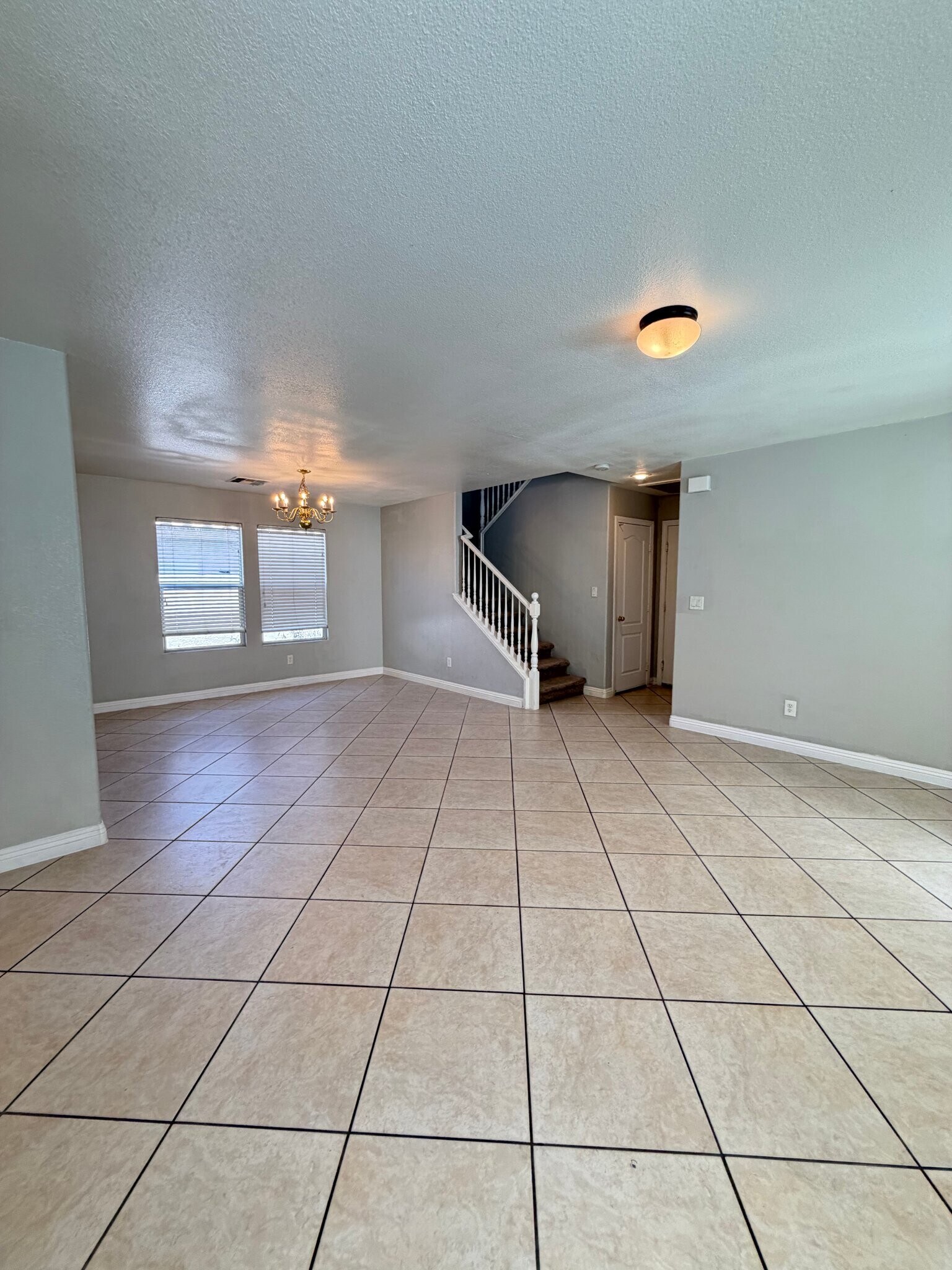 Building Photo - 9521 Grand Fir Ct