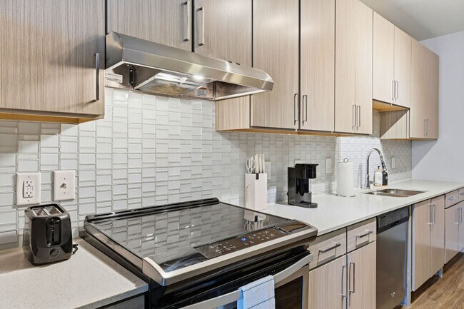 Building Photo - 28 Woolfe St