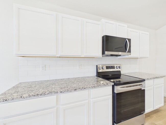 Building Photo - 3007 Farmyard Dr