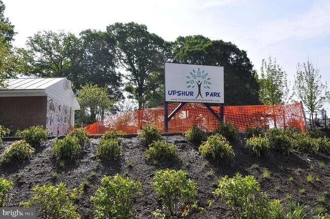 Building Photo - 4514 15th St NW