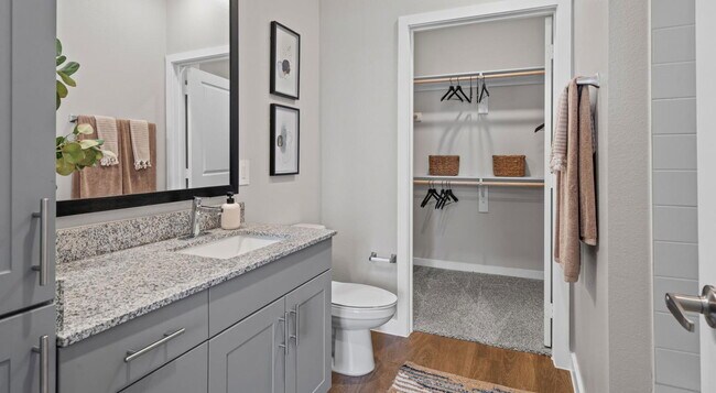 Building Photo - 3845 Frontier Pkwy