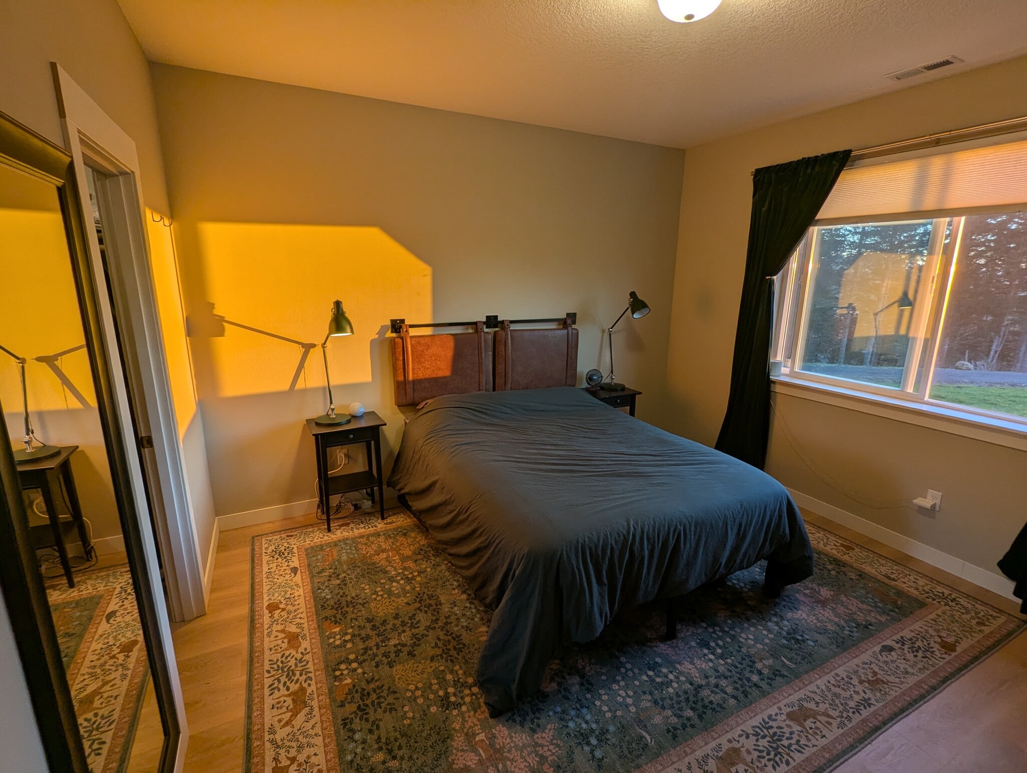 Building Photo - 342 Helens Ln