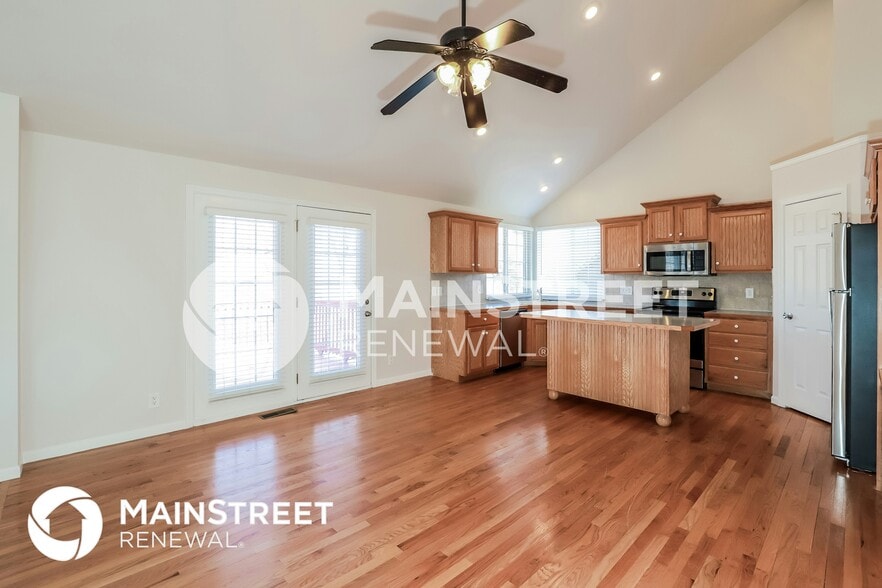 Building Photo - 2304 Sumter Ct