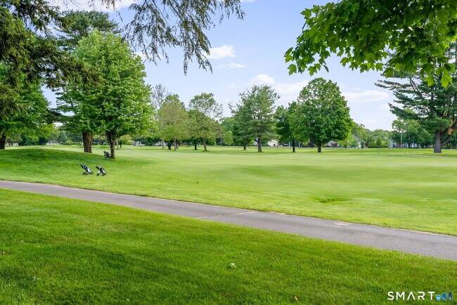 Building Photo - 5 Pierson Green