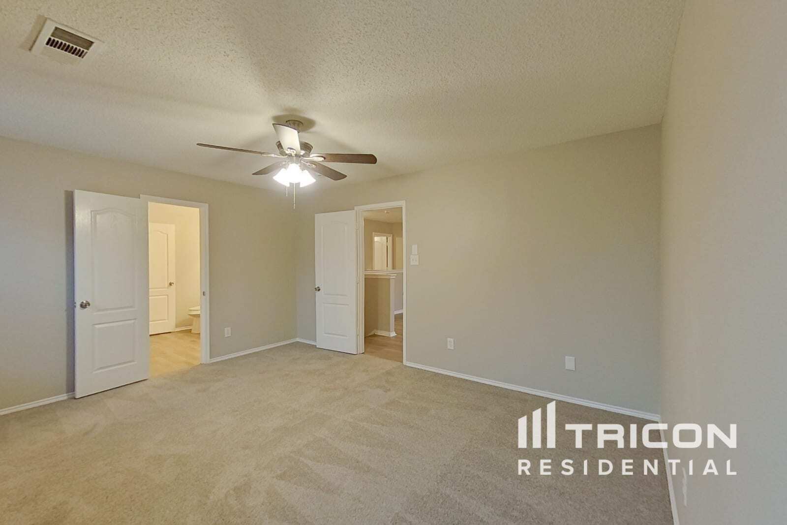 Building Photo - 712 Forest Creek