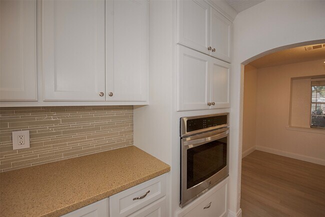 Building Photo - 11406 Sagewind Dr