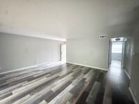 Building Photo - Nicely updated 2-bedroom 1-bath apartment in Auburn!