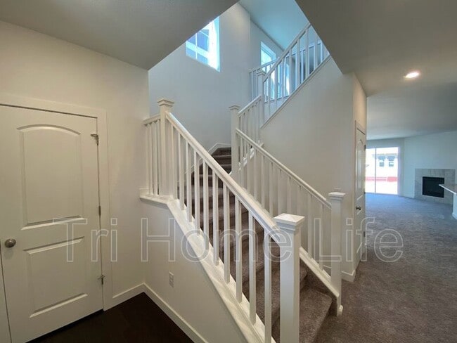 Building Photo - 6325 Stablecross Trl