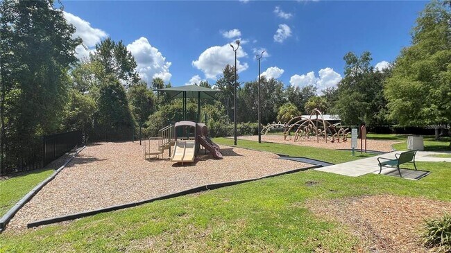 Building Photo - 934 Westpark Dr