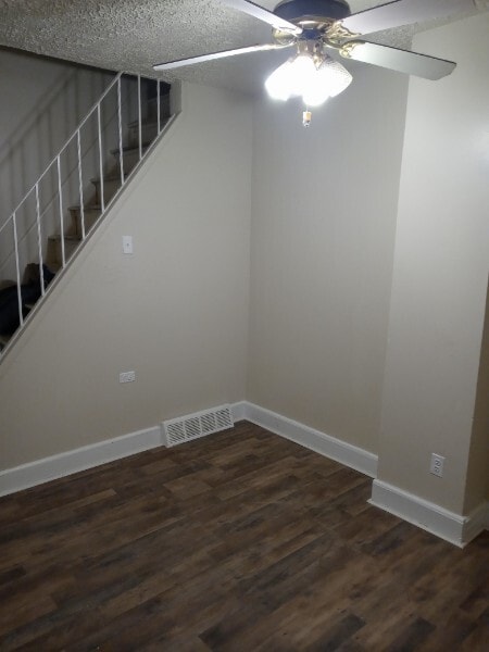 Building Photo - 2315 N Mutter St