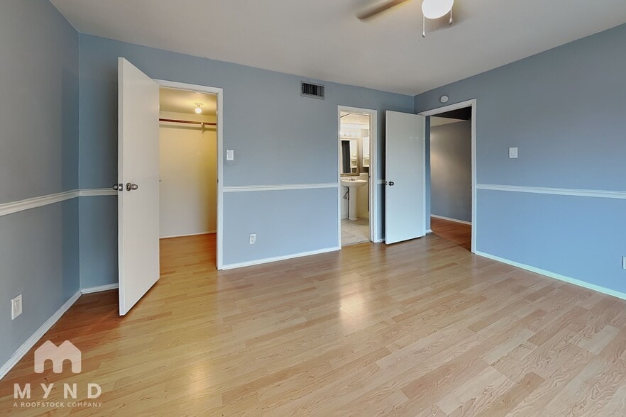 Building Photo - 14777 Wunderlich Dr