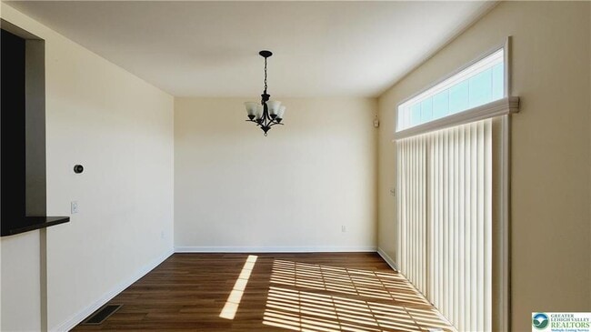Building Photo - 257 Blue Sage Dr