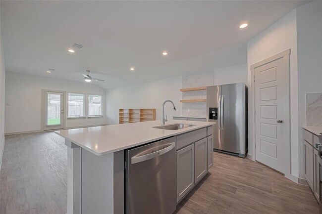 Building Photo - 12715 Basinghall Ln