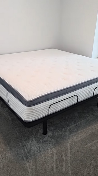 king-sized mattress w/ adjustable base - 27 Booth St