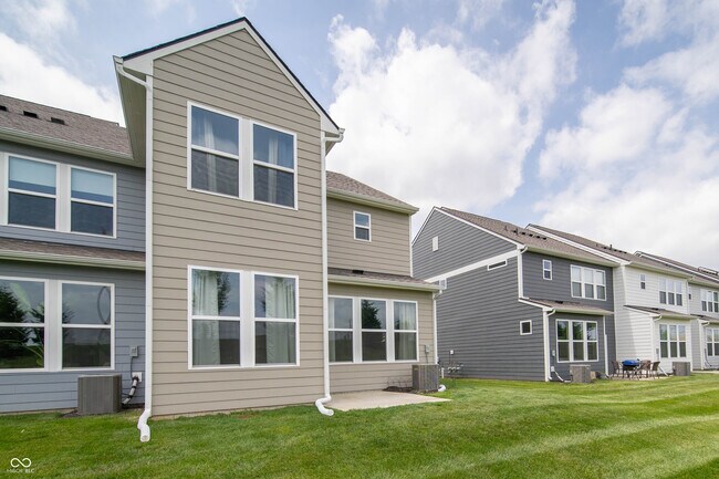 Building Photo - 14158 Bay Willow Dr