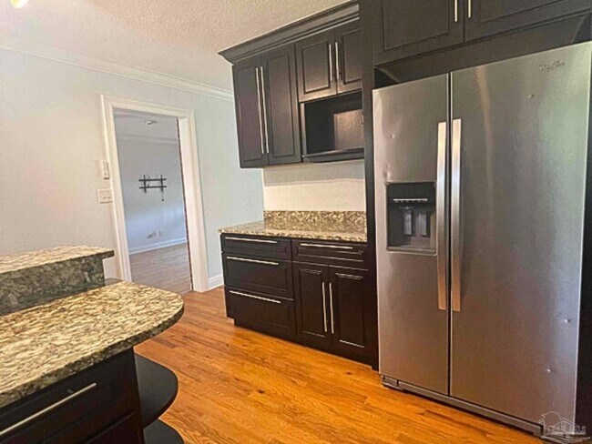 Building Photo - 3708 Whispering Pines Dr