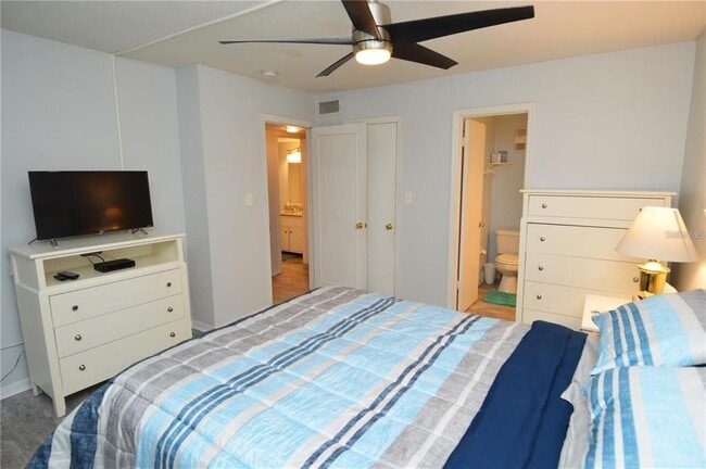 Building Photo - 3873 Pompano Dr SE