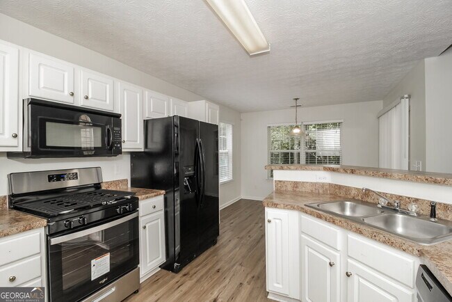 Building Photo - 3054 Trotters Field Dr SW