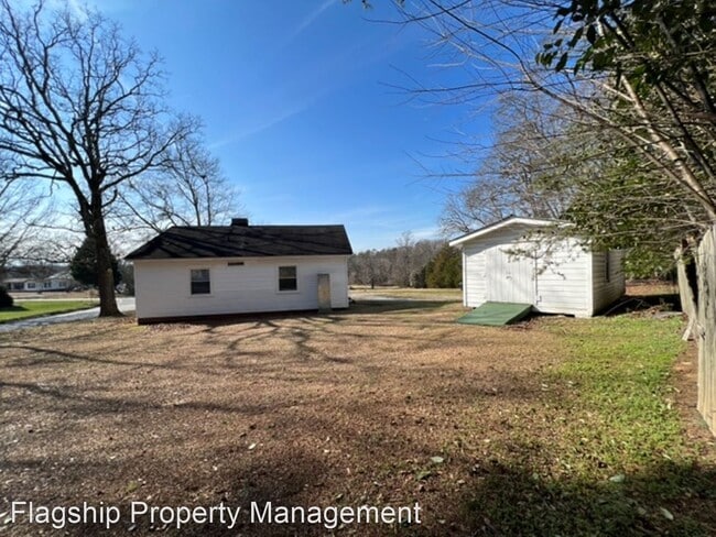 Building Photo - 2 br, 1 bath House - 453 Scuffletown Road