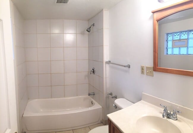 Building Photo - 2 Bedroom House in Millvale