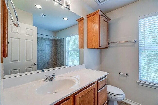 Building Photo - 10700 Macmora Rd