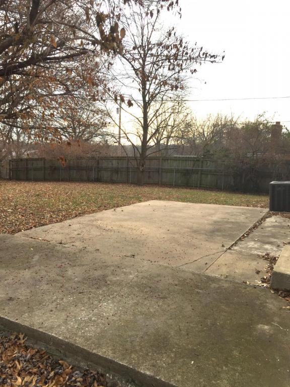 Building Photo - 9229 Main St