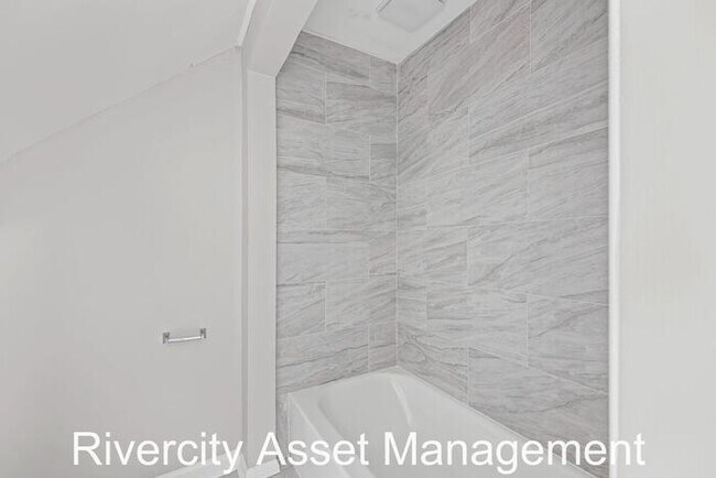 Building Photo - You Don't Want To Miss This One!!!!! It Is A Must See!!!!!! PRICE REDUCTION, SECTION 8 WELCOMED!!!!