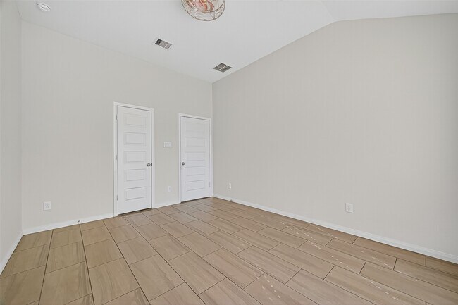 Building Photo - 17506 Waeback Dr