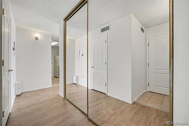 Building Photo - 1020 15th St