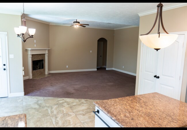 Building Photo - 12510 Dover Dr