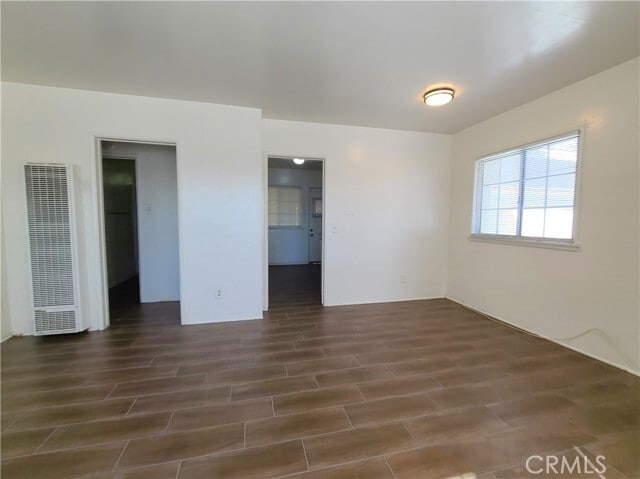 Building Photo - 686 Courtland Dr W