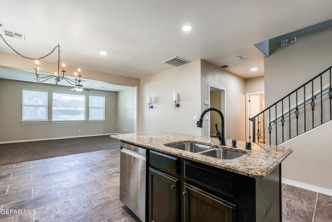 Building Photo - 5525 Valley Cedar Dr