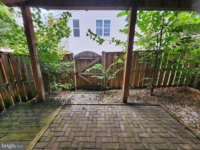 Building Photo - 14708 Beaumeadow Dr