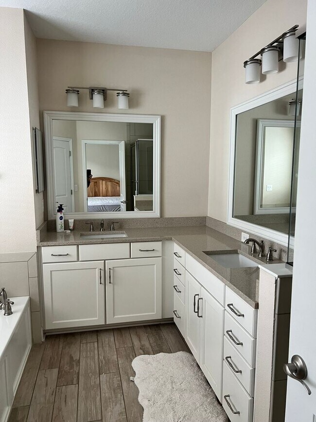 Building Photo - 115 N Arrawana Ave