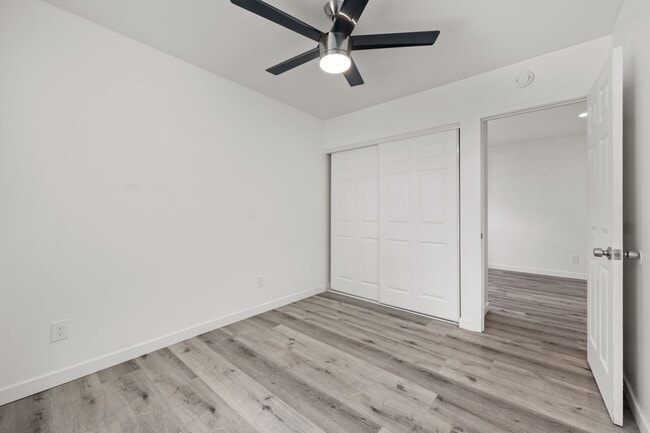 Building Photo - Detached 2 bed!