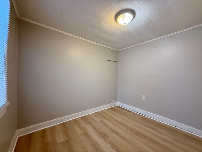 Building Photo - Two Bedroom Home in Muskegon