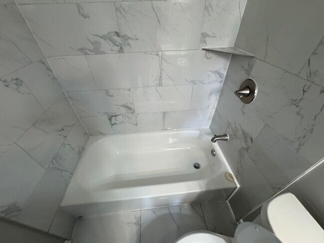 Building Photo - 3546 Christine Rd