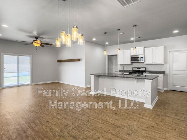 Building Photo - 205 Cypress Marsh Rd