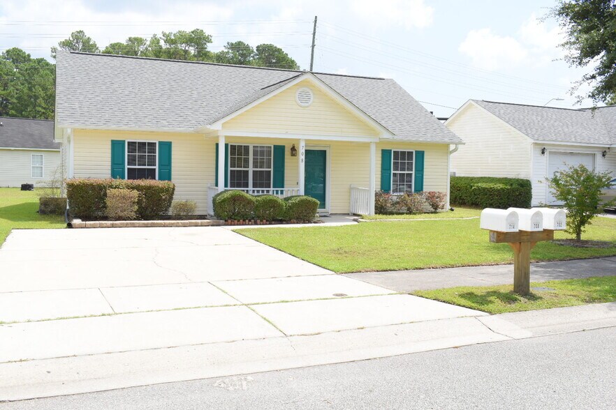 Primary Photo - 708 Tabor Ln