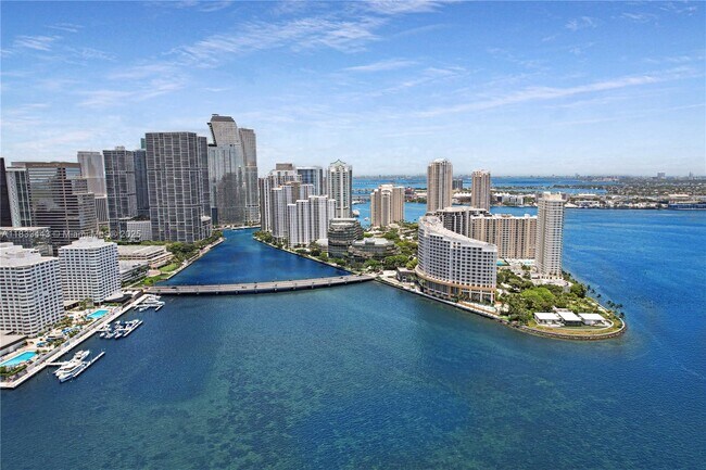 Building Photo - 801 Brickell Key Blvd