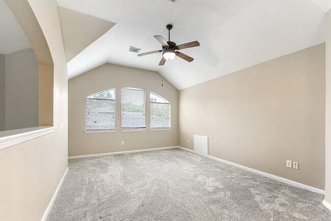 Building Photo - 5035 Logans Landing Ln
