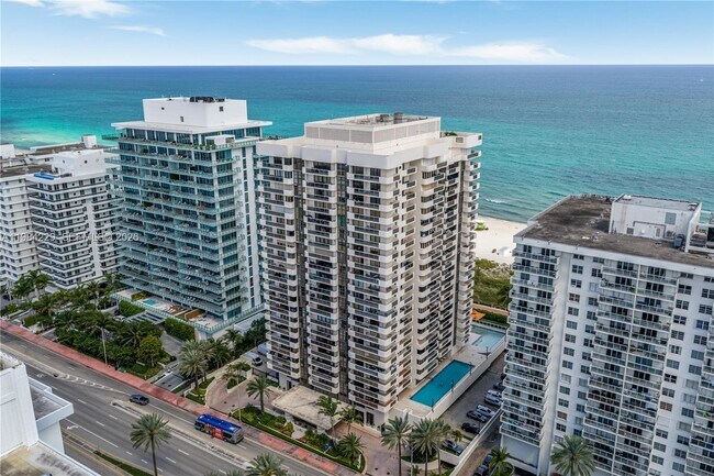 Building Photo - 5757 Collins Ave