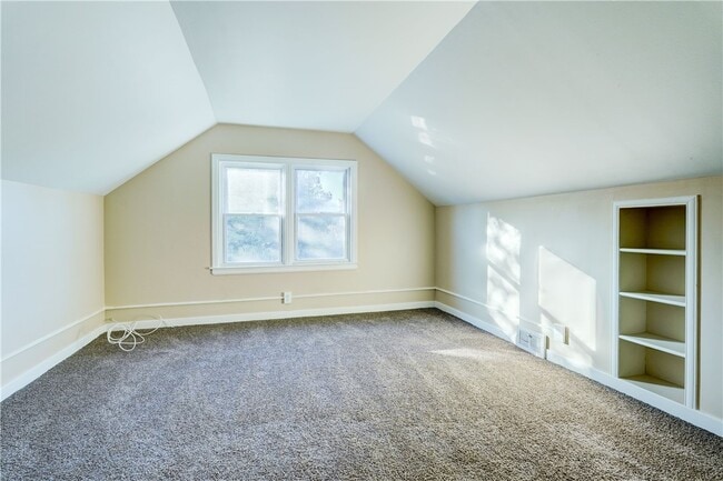 Building Photo - 100 Bleacker Rd