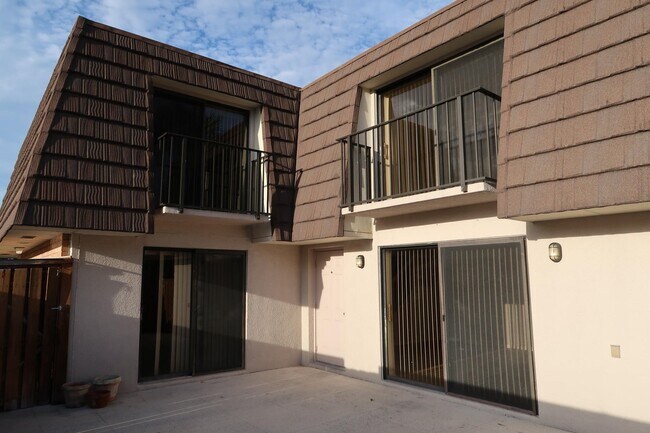 Primary Photo - 2312 23rd Ct