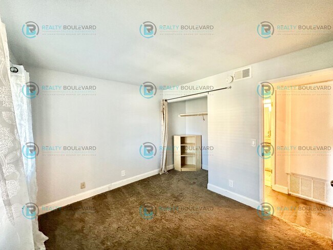 Building Photo - 7680 Bluestone Dr