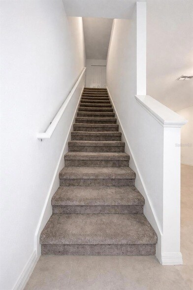 Building Photo - 6090 Shiner St