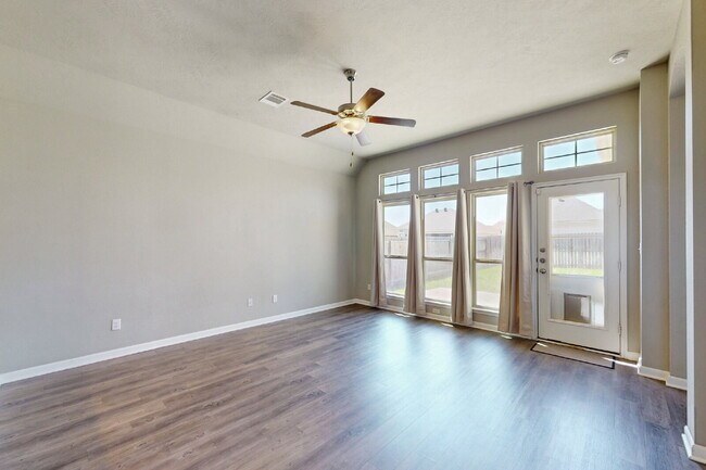 Building Photo - 3 Bedrooms | 2 Bathrooms | 1,454 SF | Built in 2017 | 2-Car Garage With Lawn Care included and al...